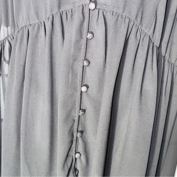 Torrid Button Front High Low Sheer Blouse Size 2 - Picture 7 of 12